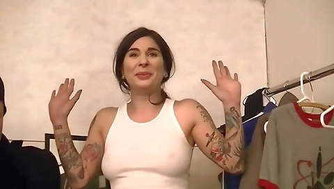 Hot blonde officerapegils with cum