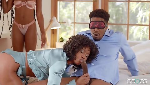 Mature woman fucking and cum on face