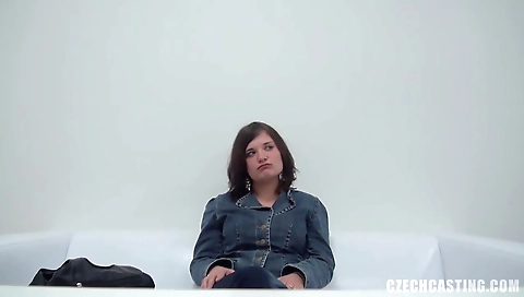 Big booty babe and cum in her mouth