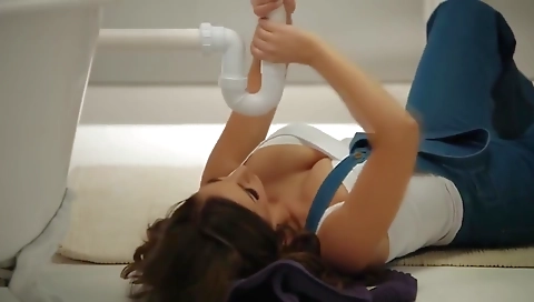 Sexy-haired and her sexy body